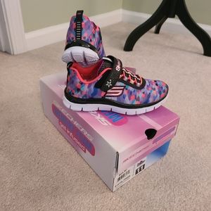 Sketchers Girls Size 11 Sneakers